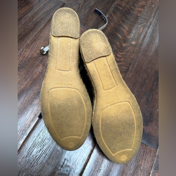 Viscata Barcelona Closed Toe Wedges - Picture 7 of 8